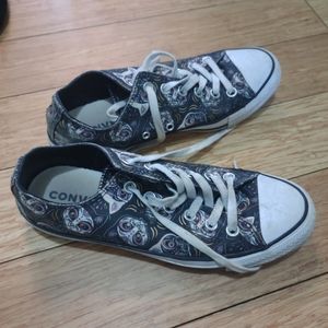 Sugar skull cat converse